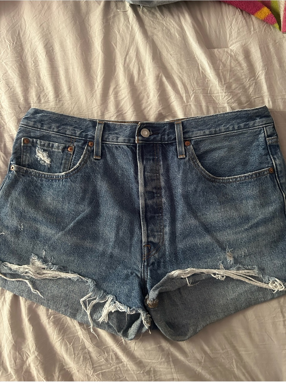 Levi's Distressed High-Rise Jean Shorts - Medium Blue